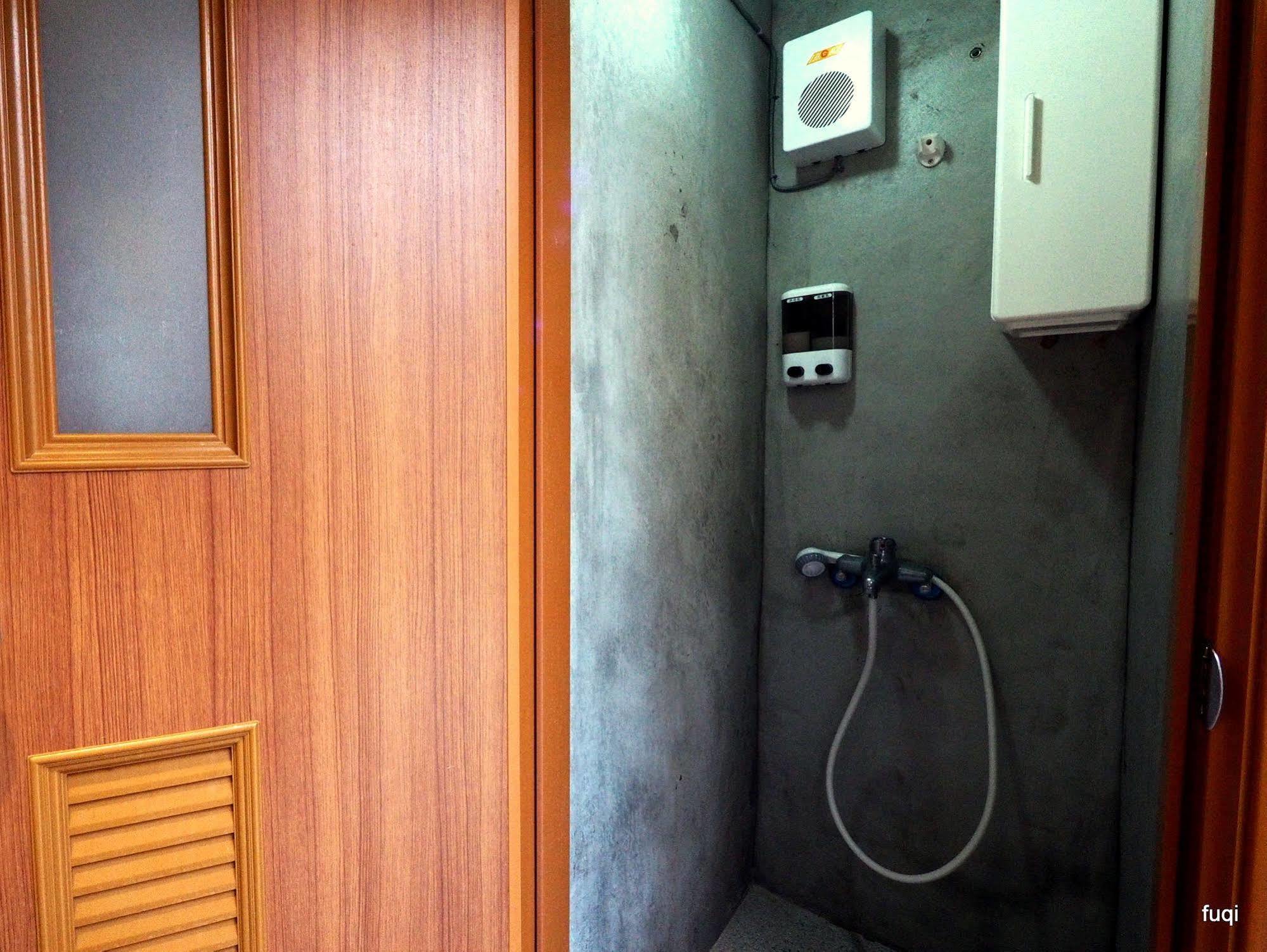 Fuqi Hostel - Heping Tainan Dış mekan fotoğraf