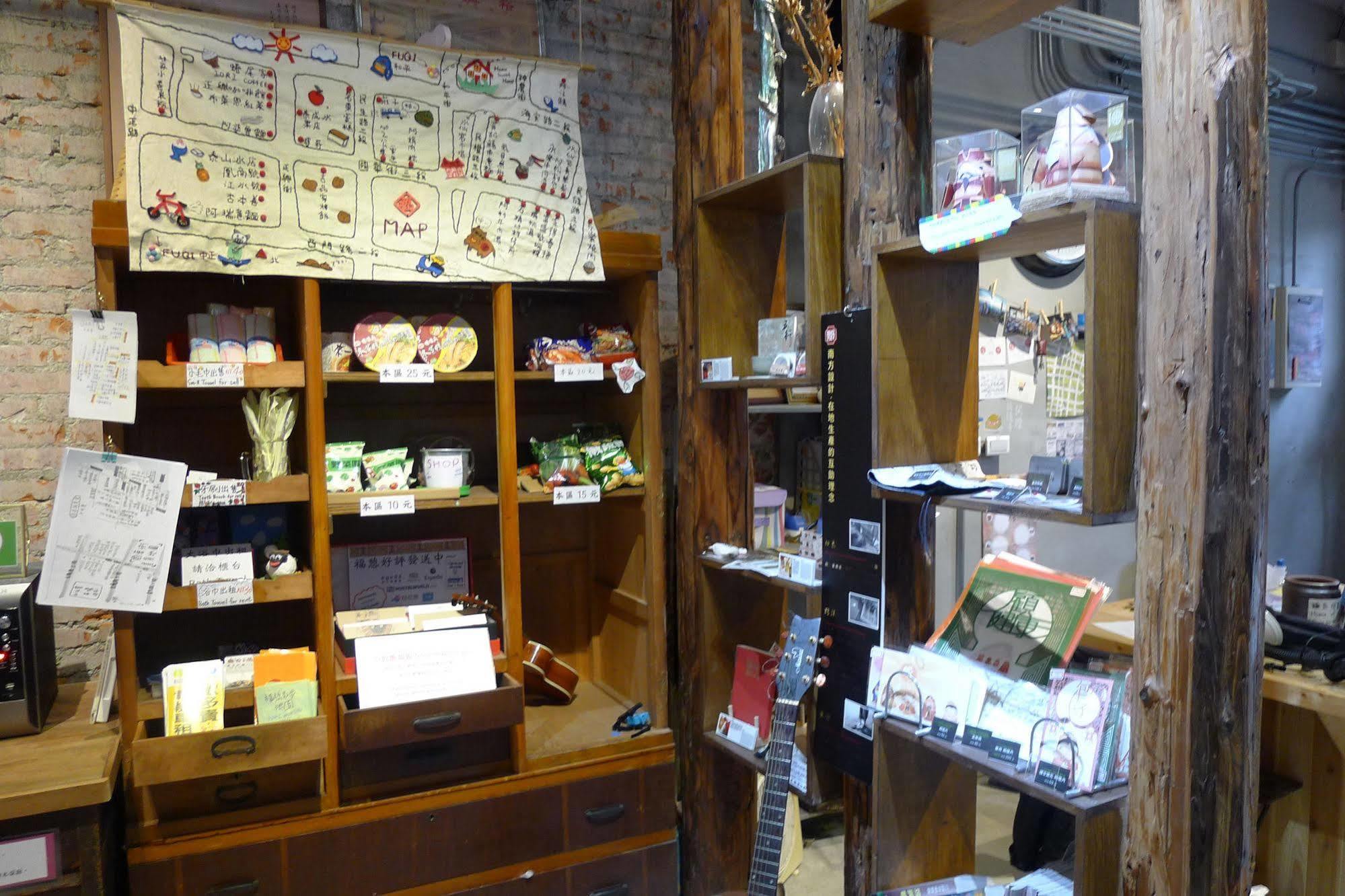 Fuqi Hostel - Heping Tainan Dış mekan fotoğraf